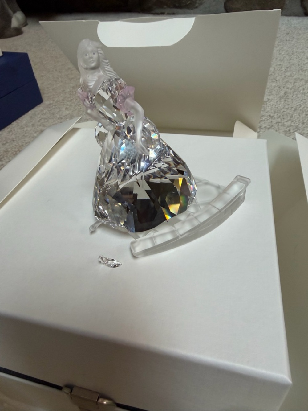 Swarovski Disney Cinderella 255108 Crystal Retired Set w/ Box and COA - Picture 3 of 7